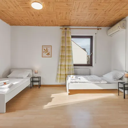 Worker - Parking, Wifi, Smart Tv New Aparthotel *