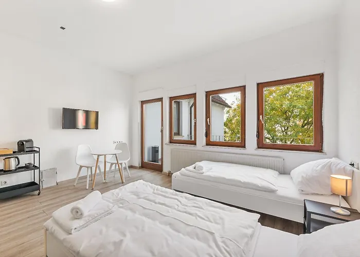 Monteur - Budget, Parking, Wifi, Smart Tv New